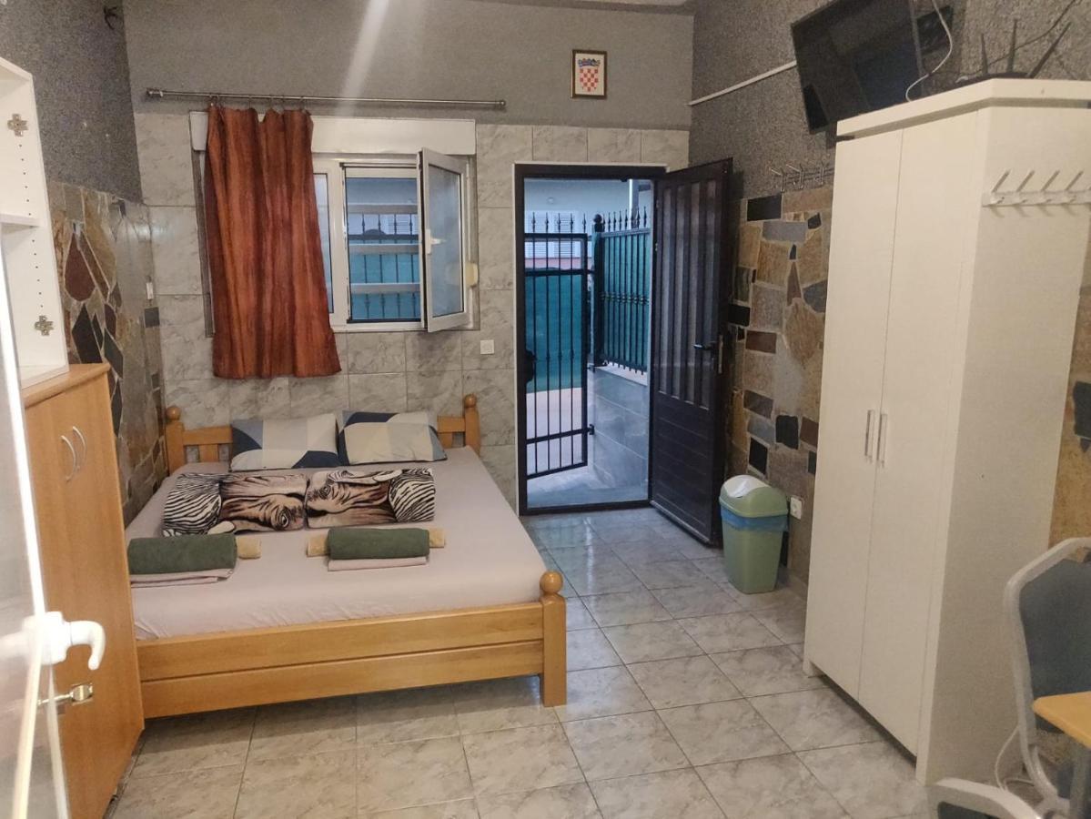 Rooms- Denis สปลิท ภายนอก รูปภาพ